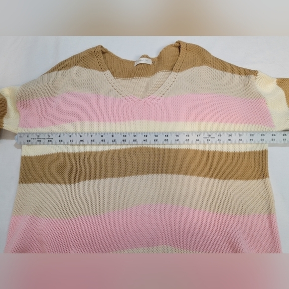 MUSTARD SEED Women's Size Small Oversized Drop Shoulder Striped V-neck Sweater - Picture 2 of 8